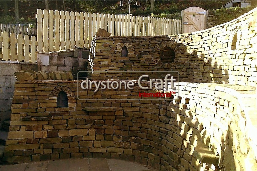 E_decorative_retaining_dry_stone_wall 1